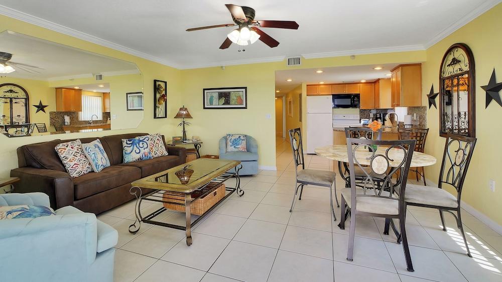 South Beach Oceanfront Resort photo 25
