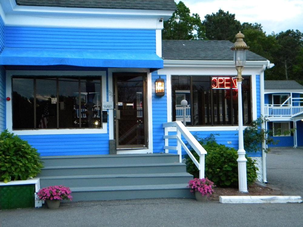 Oceanside Motel photo 10