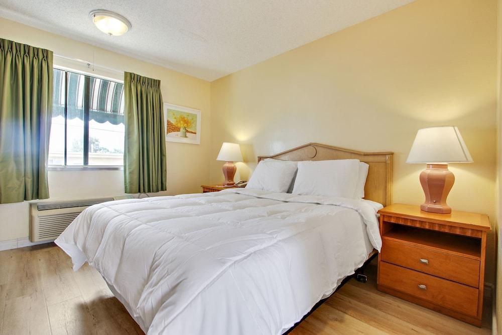 Rotex Western Inn photo 20