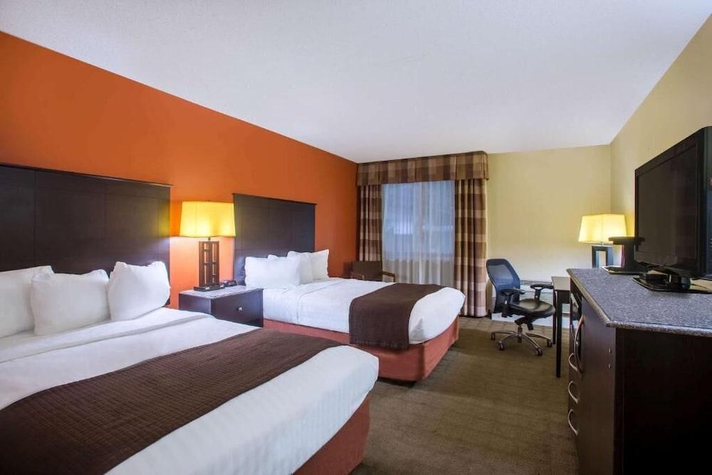 Riverfront Hotel photo 7