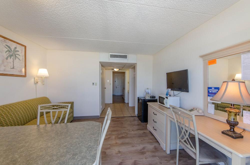 Royal Hawaiian Motel photo 4