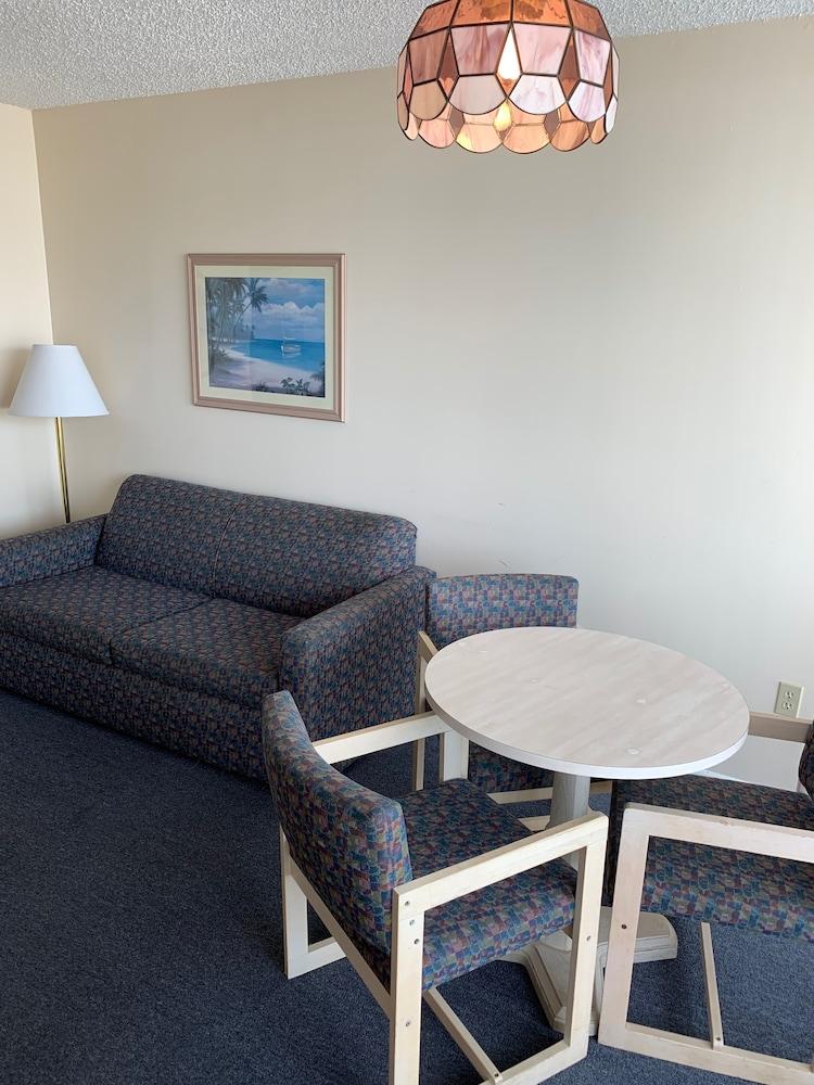 Roman Holiday Motel photo 22