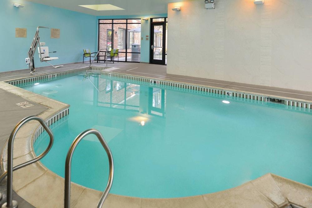 SpringHill Suites Irvine John Wayne Airport/Orange County photo 10
