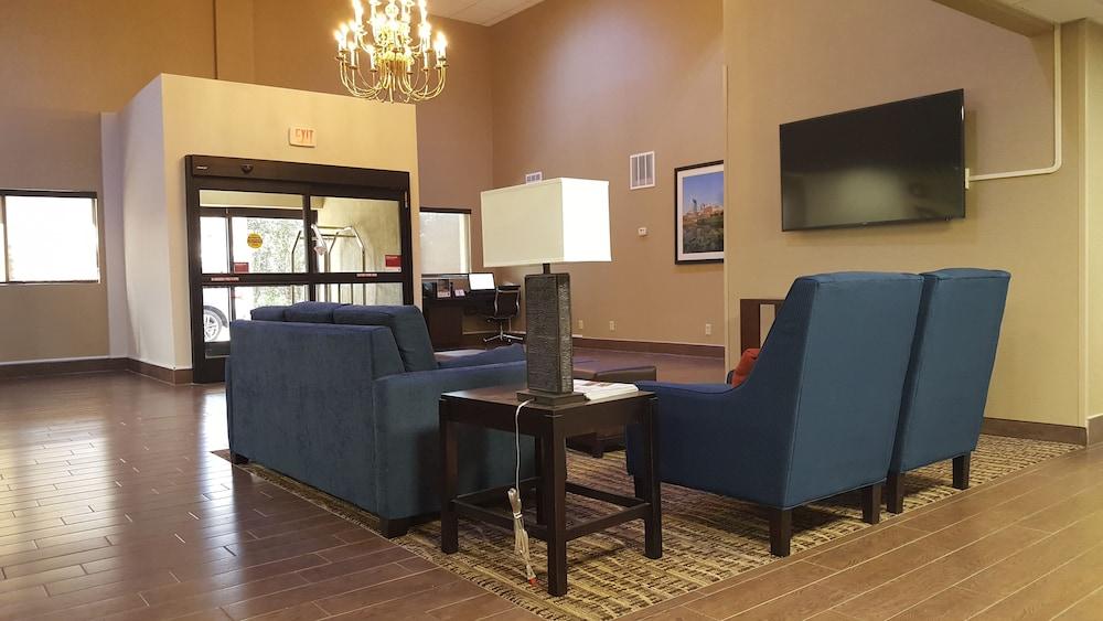 Comfort Suites Knoxville Airport photo 6
