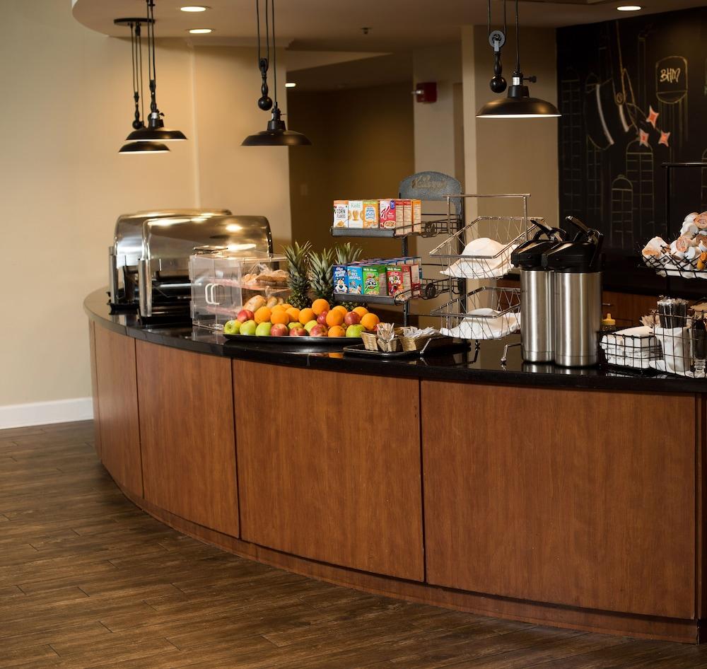 Holiday Inn Birmingham-Airport by IHG photo 19