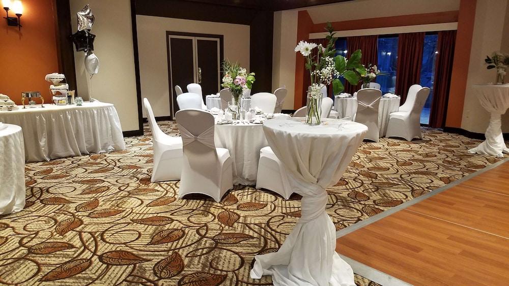 SureStay Plus Hotel by Best Western Lehigh Valley photo 27