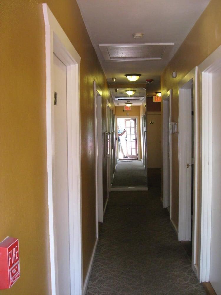 RK Hostel San Diego photo 50
