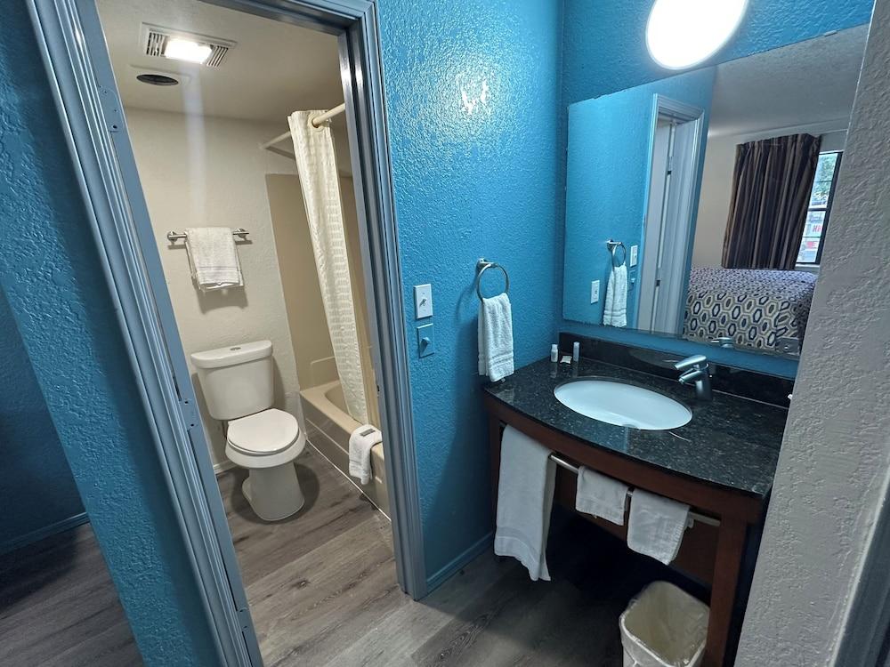 Medical Inn Motel photo 21