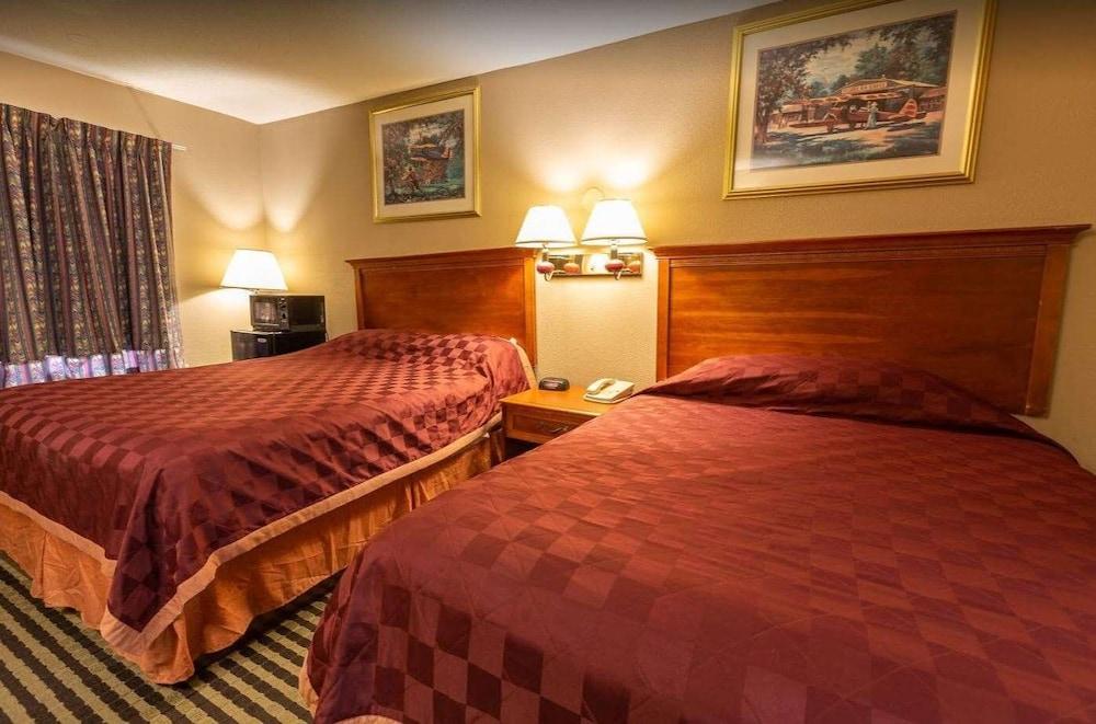 Americas Best Inn - Eureka photo 7