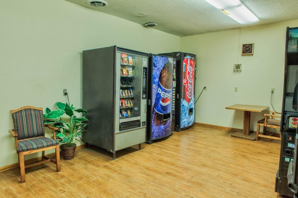 Coratel Inn & Suites By Jasper McCook photo 28