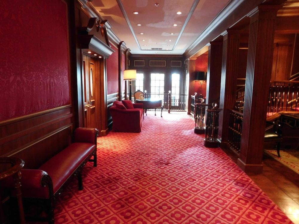 Pine Inn photo 3