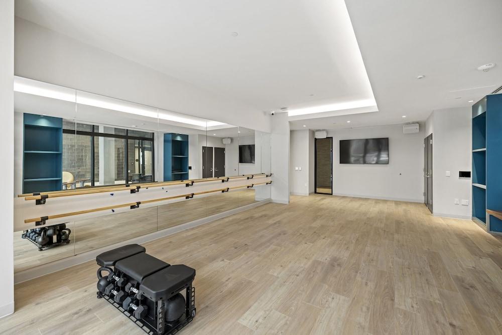 Placemakr Cathedral Heights photo 43