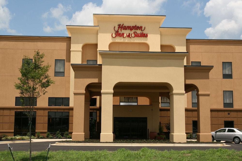 Hampton Inn & Suites West Point photo 10