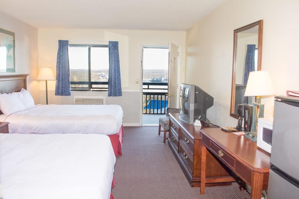 Hawk's Nest Lodge photo 9