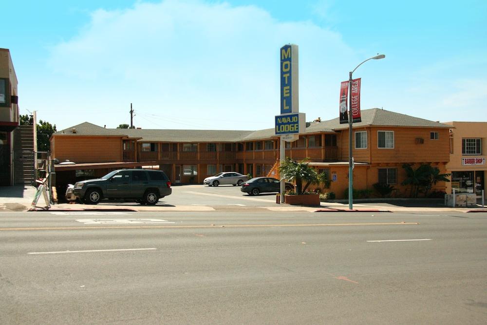 Navajo Lodge photo 12