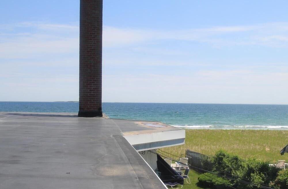 Holiday House Inn photo 43
