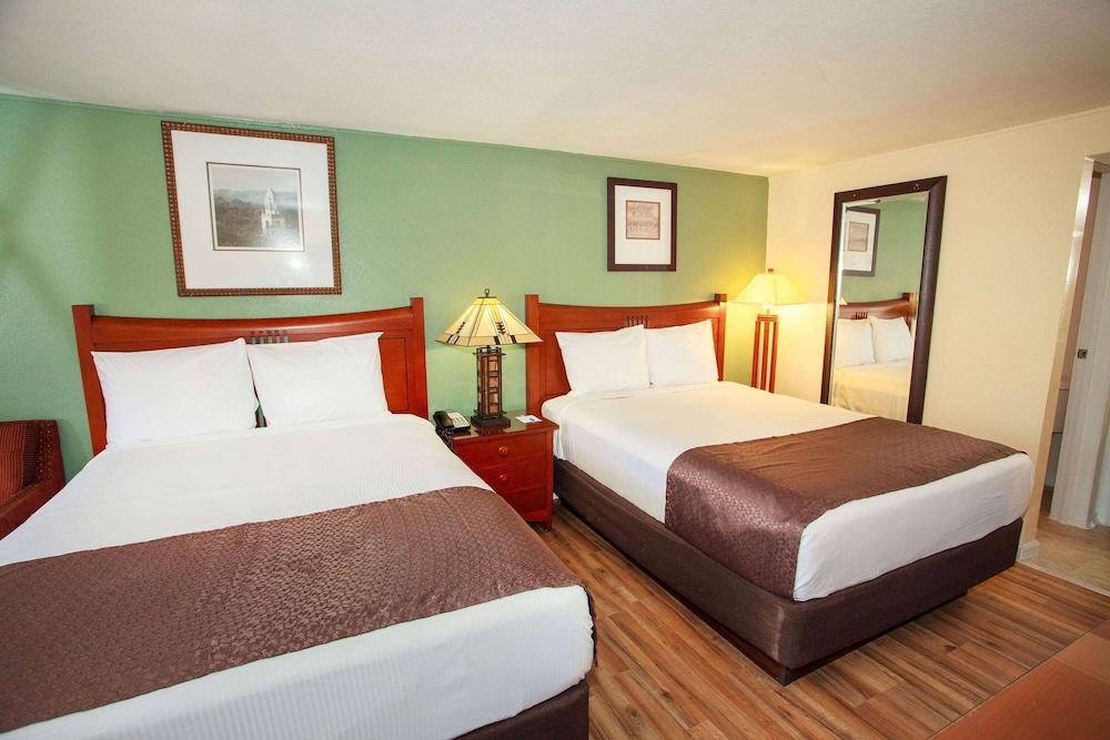 Travelodge by Wyndham Macon West photo 12