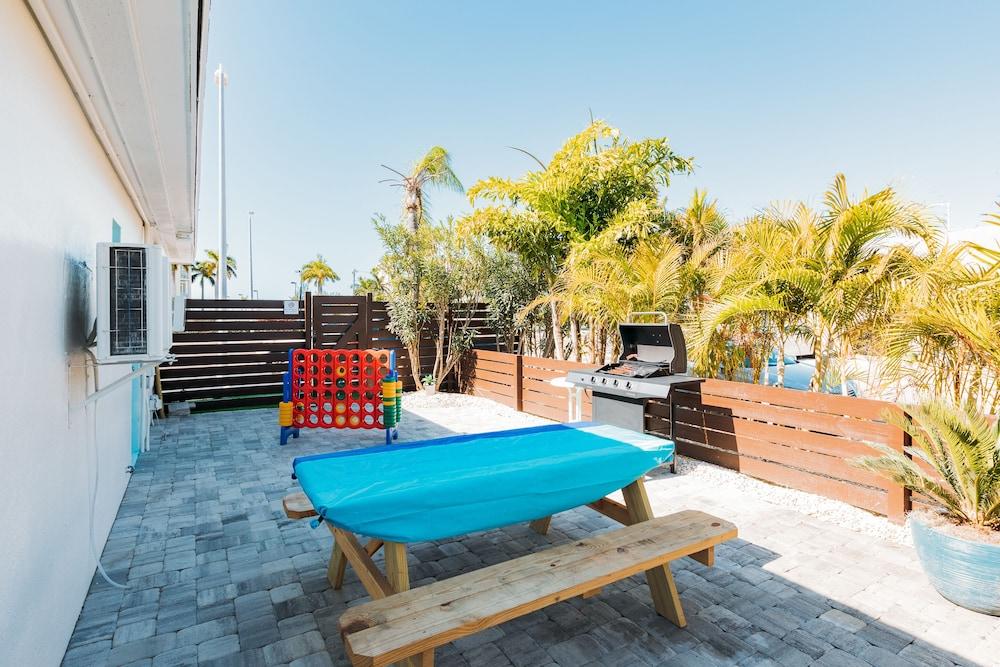 Cabanas of Treasure Island photo 42