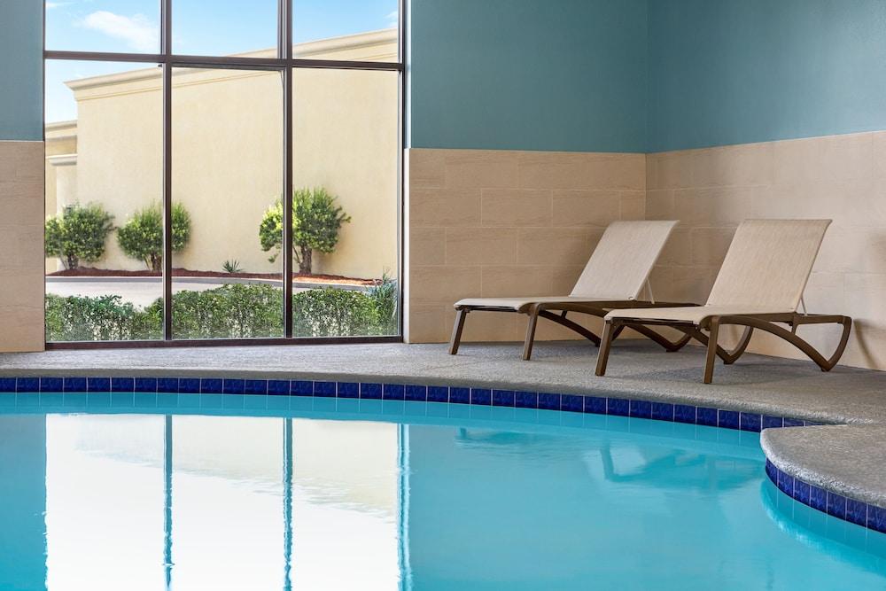 Holiday Inn Express Hotel & Suites Waycross by IHG photo 45