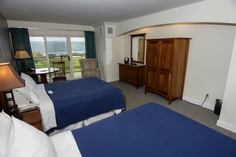 The Inn at Glenora Wine Cellars photo 5
