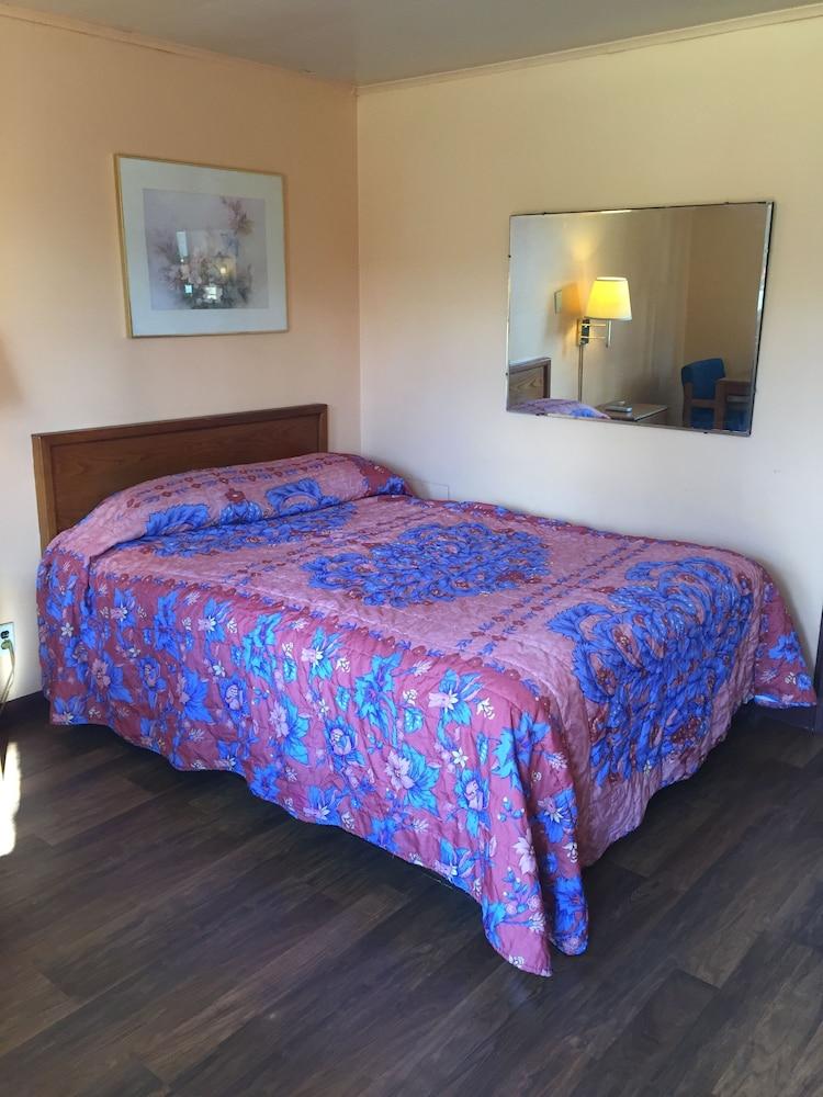 Royal Inn photo 4