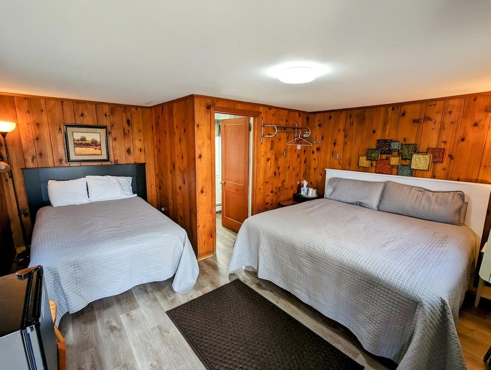 Riverside Motel photo 4
