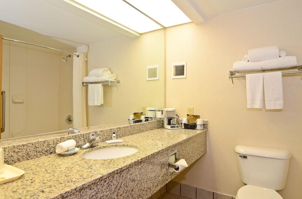 Best Western Plus Richmond Indiana I-70 photo 16