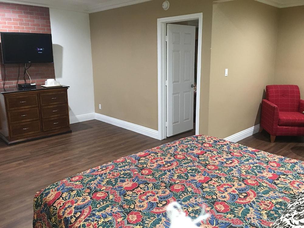 American Inn & Suites LAX photo 5