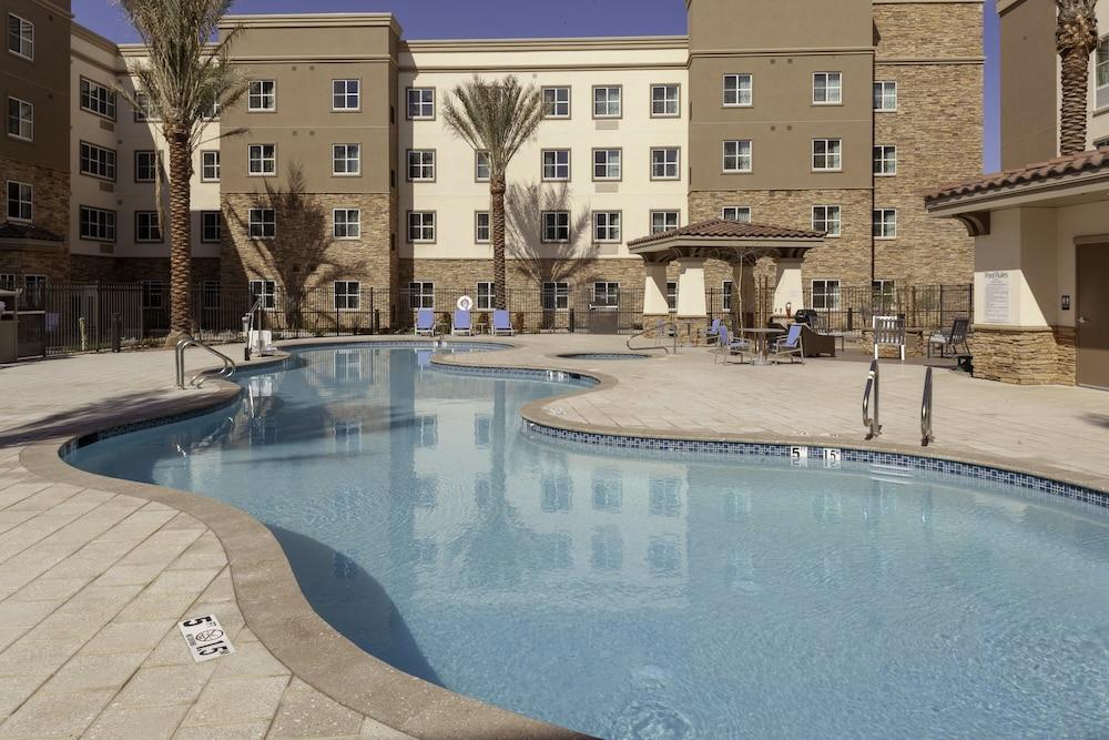 Holiday Inn Express & Suites Phoenix East - Gilbert by IHG photo 45