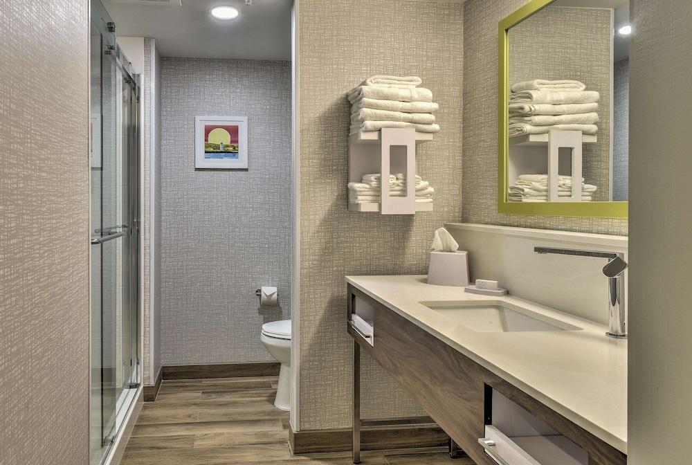 Hampton Inn & Suites Keene photo 5
