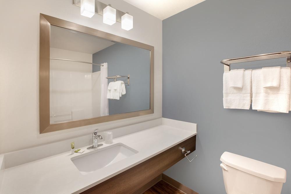 WoodSpring Suites Lackland near Sea World photo 20