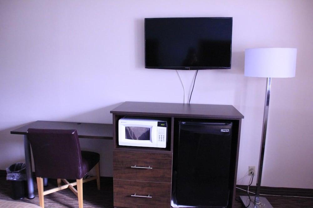 Sterling Inn Niagara Falls near IAG Airport photo 15