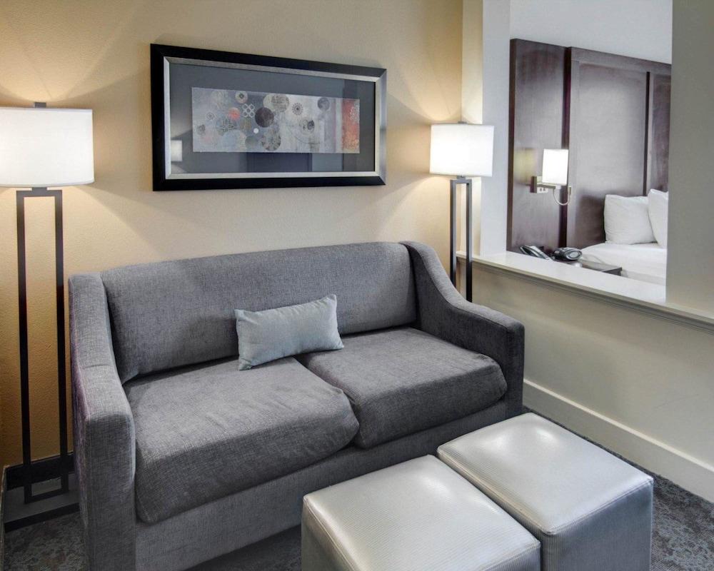Comfort Suites Texarkana Arkansas photo 9