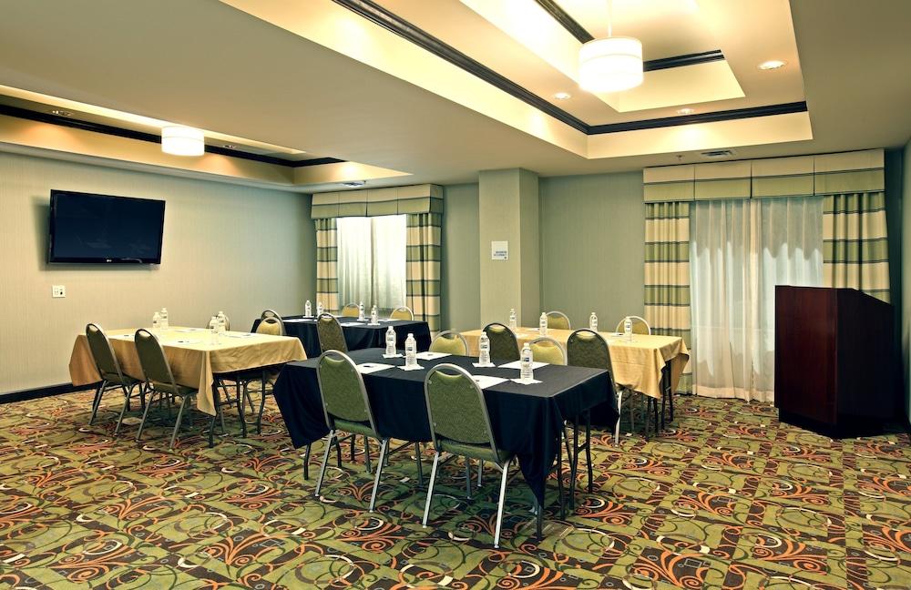 Holiday Inn Express & Suites Maumelle - Little Rock NW by IHG photo 54