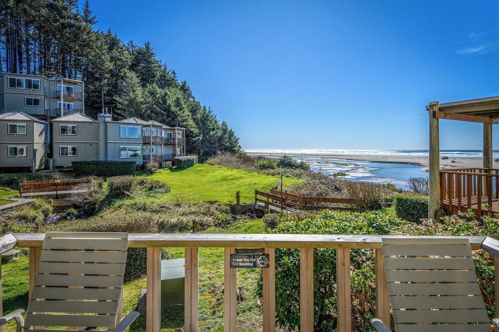 Little Creek Cove Beachfront Resort photo 60