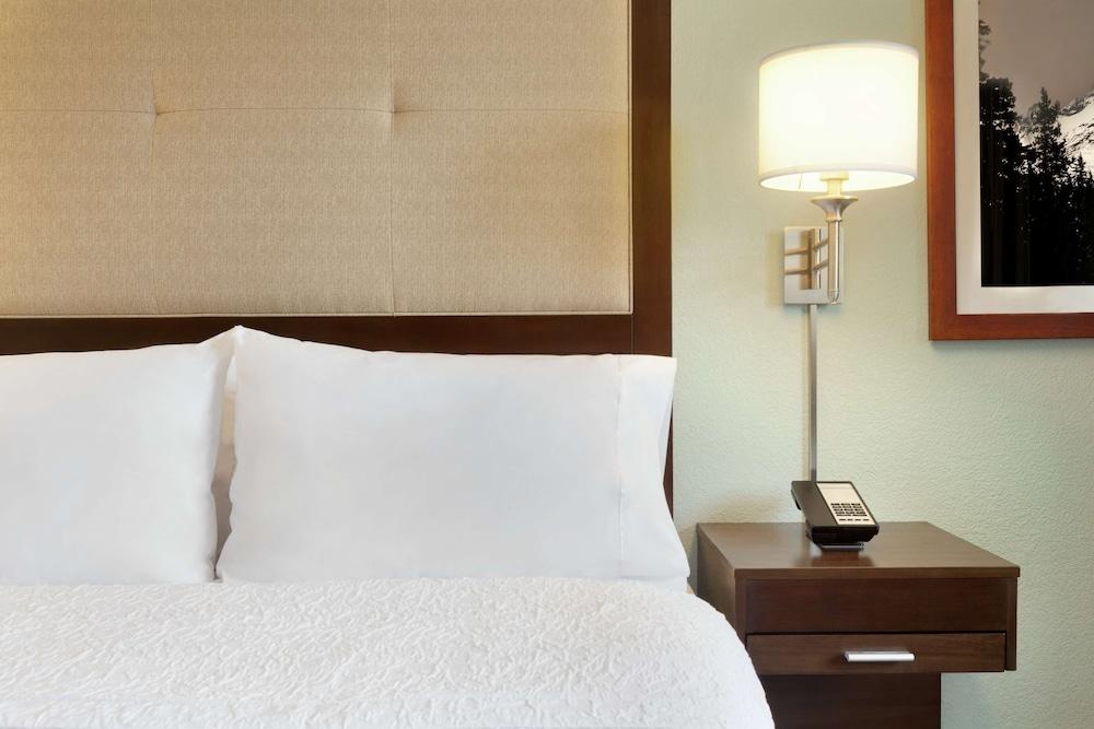 Hampton Inn Clackamas photo 5