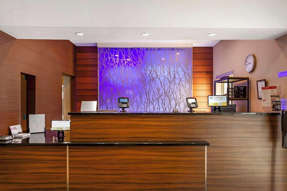 Comfort Inn & Suites Green Bay Stadium Area photo 2