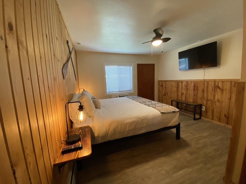 Columbia Point Resort photo 61