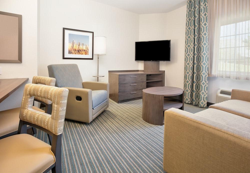Candlewood Suites DFW South by IHG photo 8