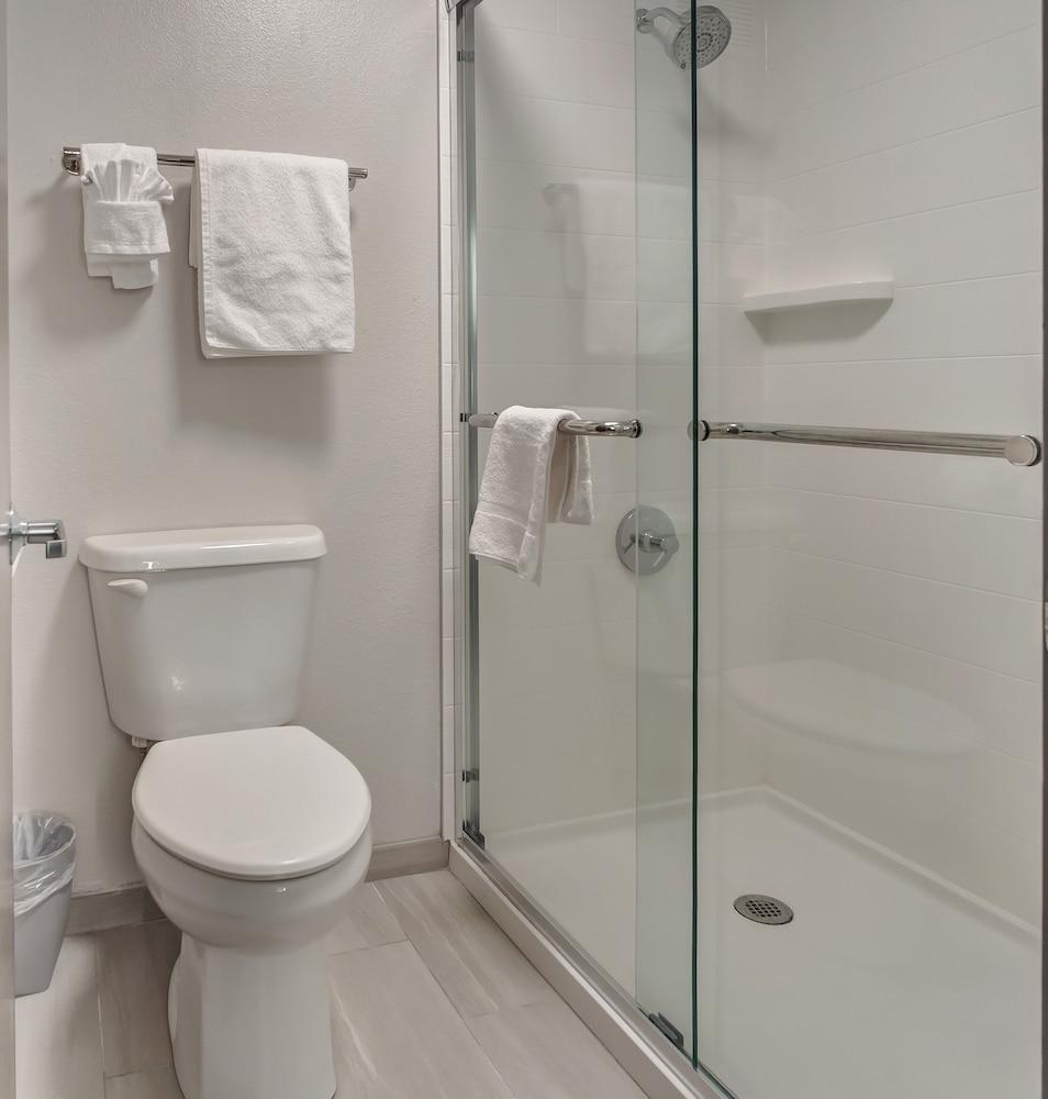Holiday Inn Express Portland East - Troutdale by IHG photo 43