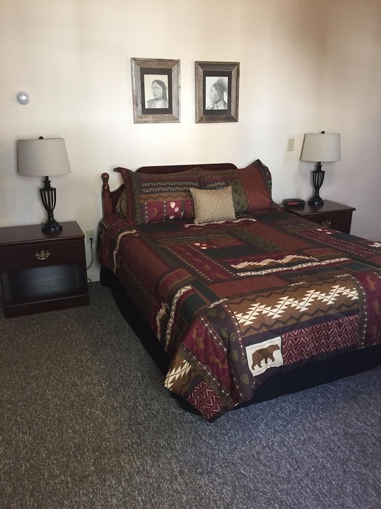 Mansion House Motel photo 6