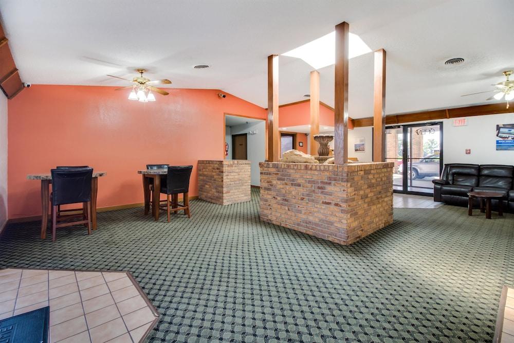 Motel 6 Marion, IL photo 2