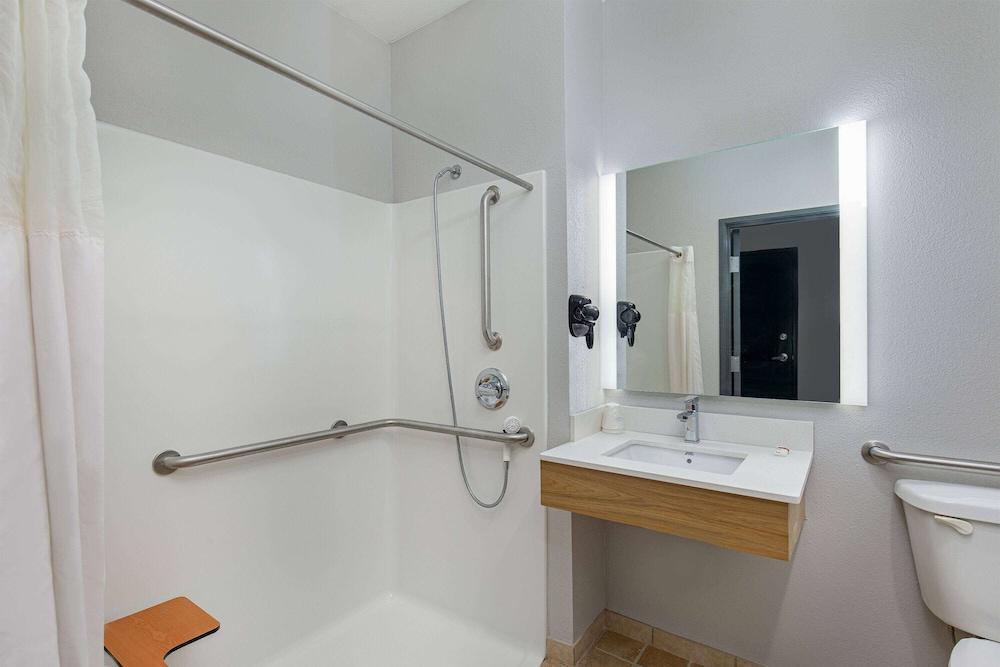Microtel Inn & Suites by Wyndham Manchester photo 15