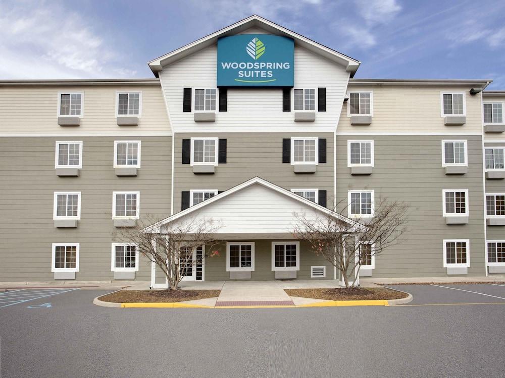 WoodSpring Suites Williston photo 6