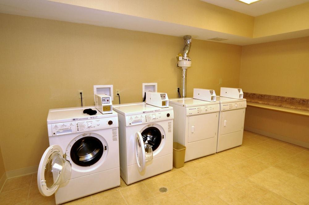 Garner Hotel Mahwah by IHG photo 8