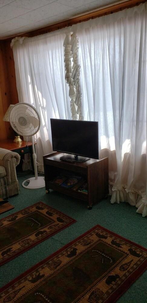 Chapel Hill Motel photo 6