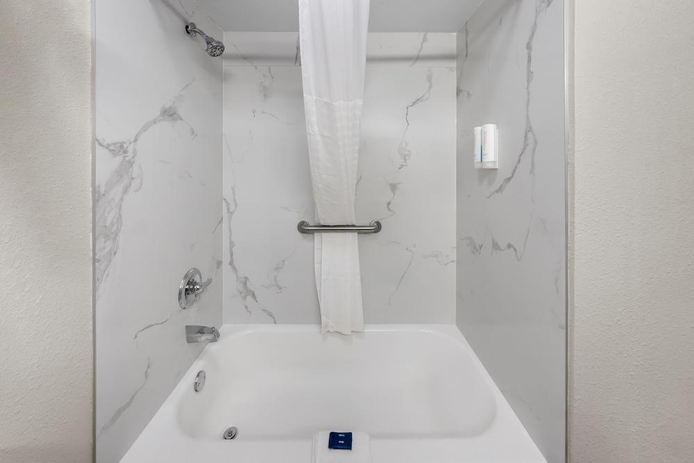Park Inn by Radisson photo 14