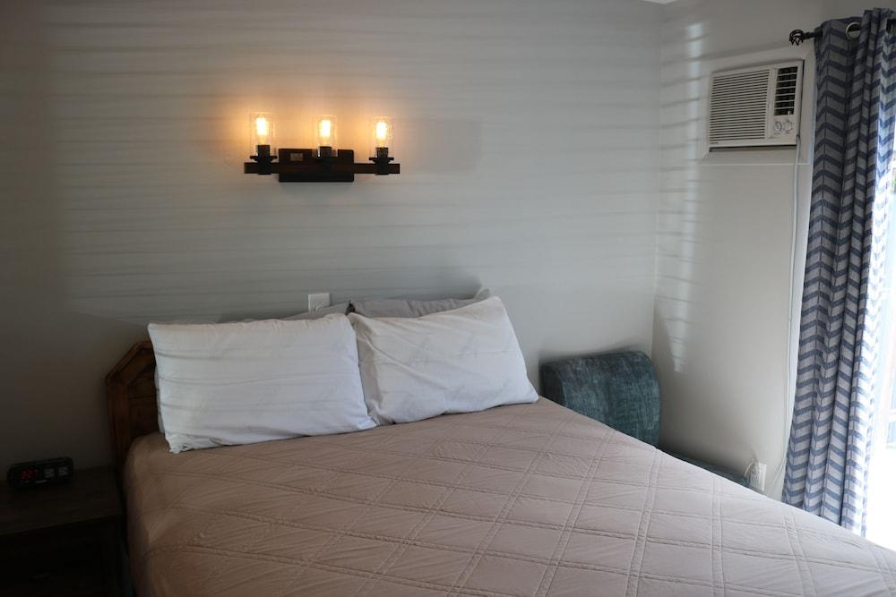 Columbine Inn photo 8