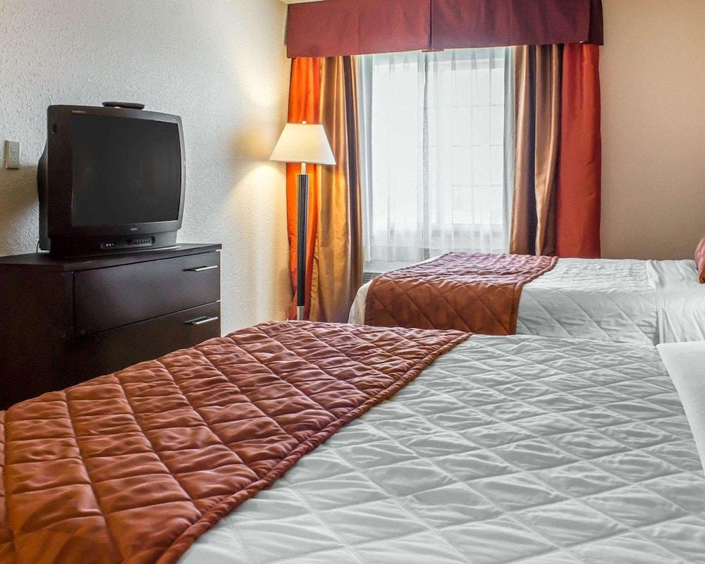 Rodeway Inn Milford photo 21