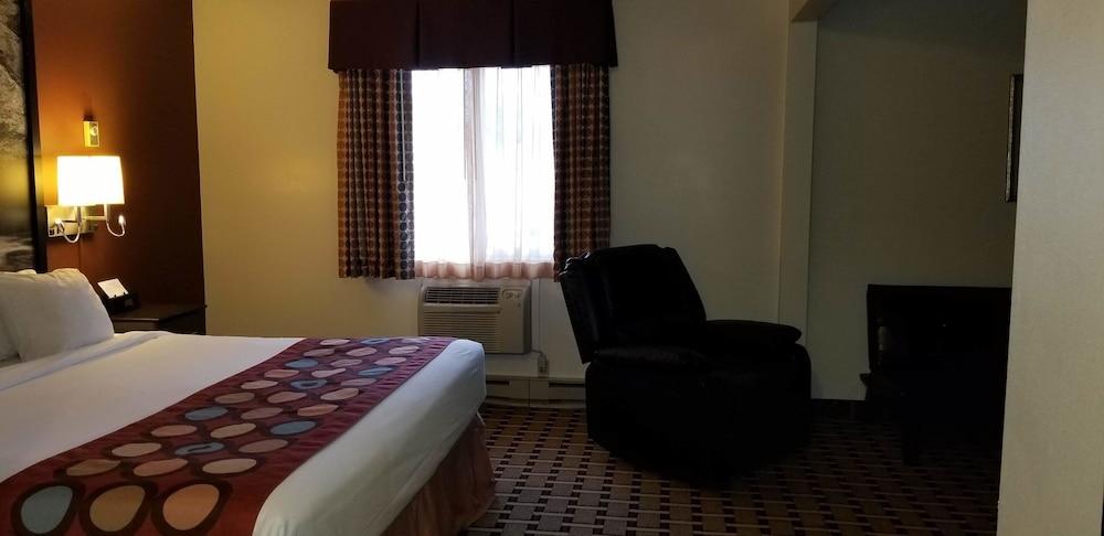 Super 8 by Wyndham Ashland photo 14